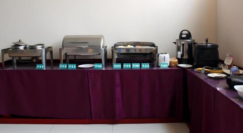 Greentree Inn Jining Yanzhou Jiuzhou Fangyuan Business Hotel Bagian luar foto