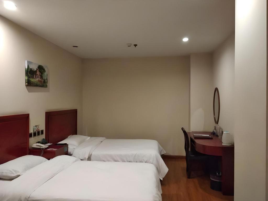 Greentree Inn Jining Yanzhou Jiuzhou Fangyuan Business Hotel Bagian luar foto