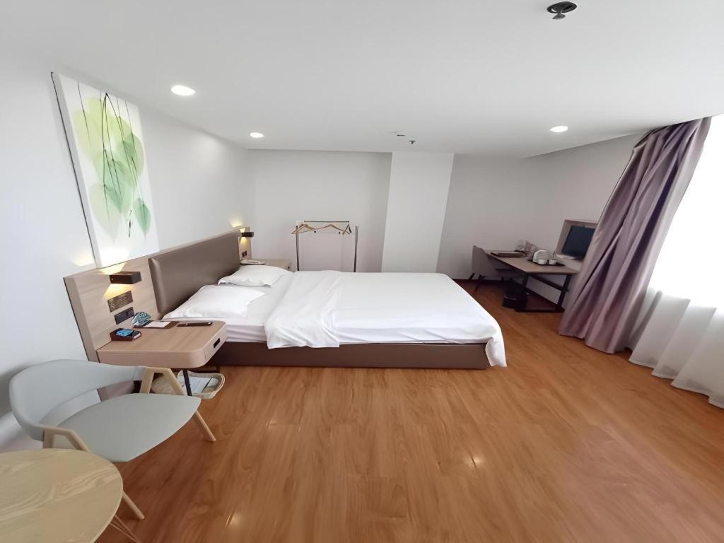Greentree Inn Jining Yanzhou Jiuzhou Fangyuan Business Hotel Bagian luar foto