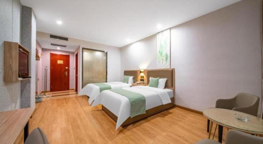 Greentree Inn Jining Yanzhou Jiuzhou Fangyuan Business Hotel Bagian luar foto