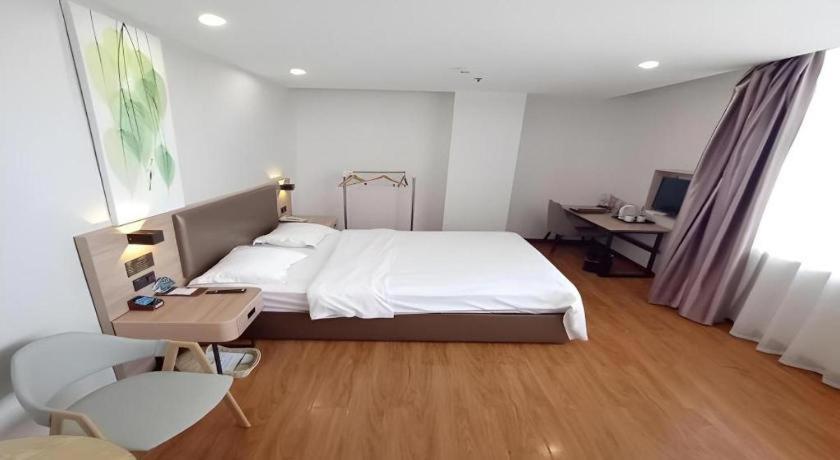 Greentree Inn Jining Yanzhou Jiuzhou Fangyuan Business Hotel Bagian luar foto