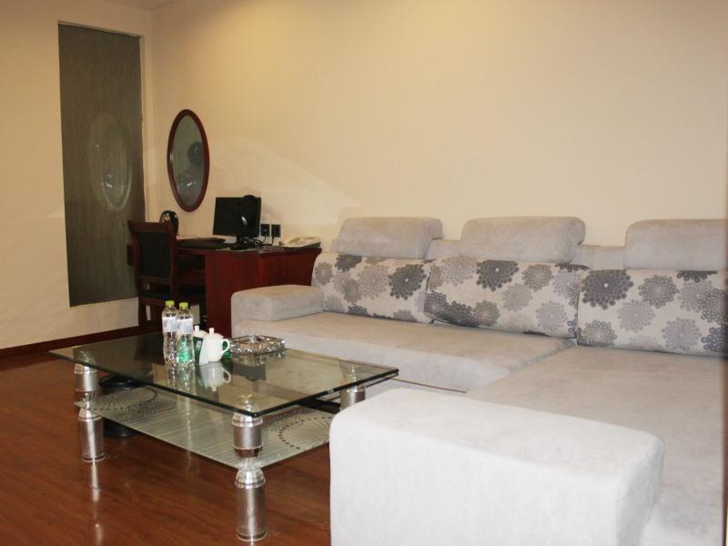 Greentree Inn Jining Yanzhou Jiuzhou Fangyuan Business Hotel Bagian luar foto