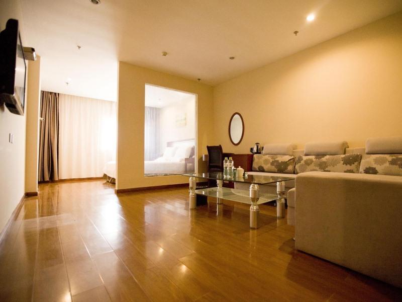 Greentree Inn Jining Yanzhou Jiuzhou Fangyuan Business Hotel Bagian luar foto